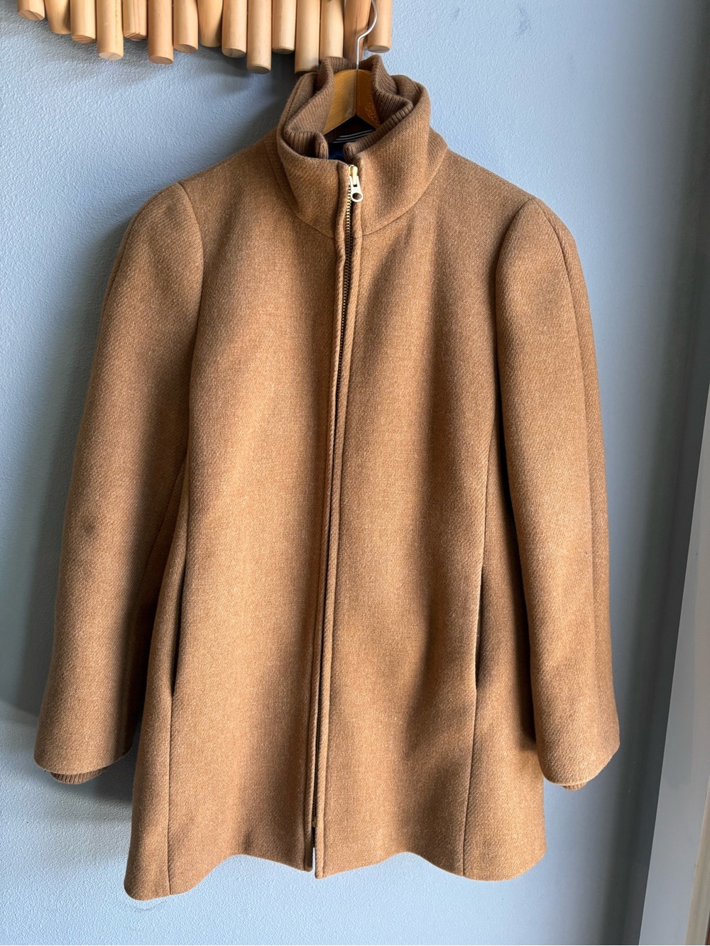 J.Crew Italian Wool Men’s Coat Camel Tan Quilted Lined Zip Jacket Size 10